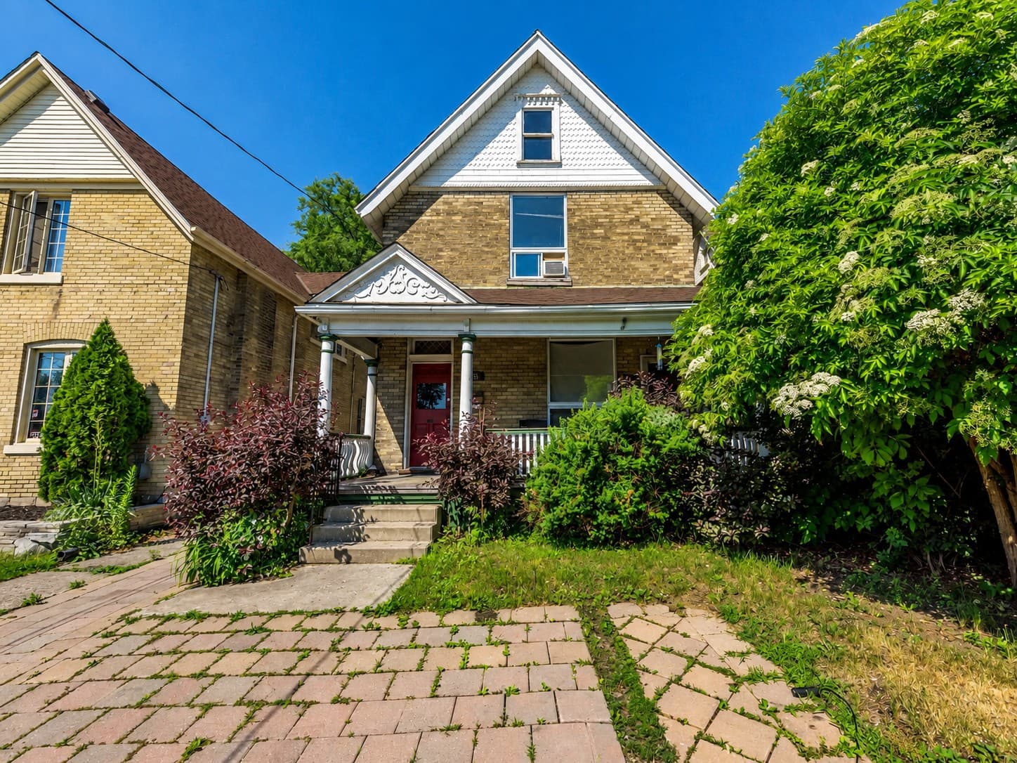 Colborne Apartments — 763 — exterior