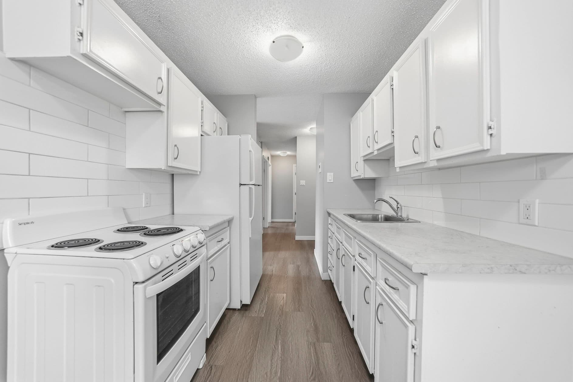 Degeer Apartments — galley kitchen